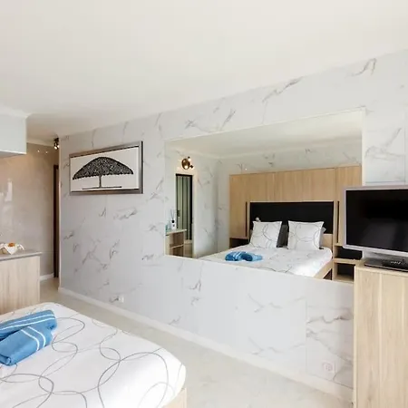 Apartment Calme Et Elegant Avec Vue