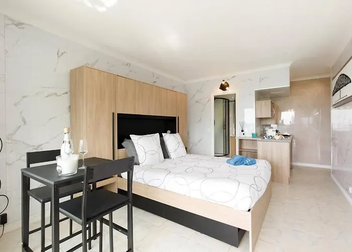 Calme Et Elegant Avec Vue *